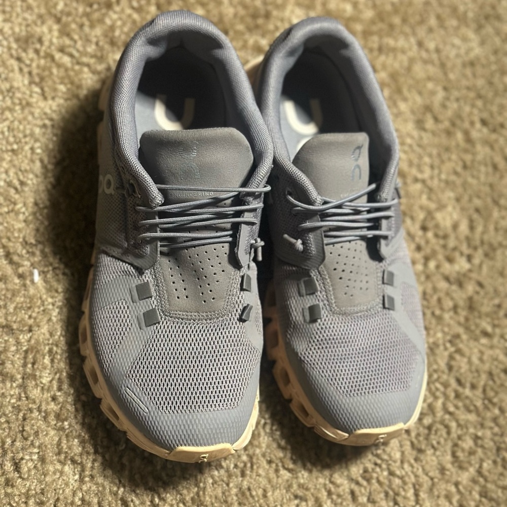 On Running cloud 5 training shoe - Picture 2 of 8